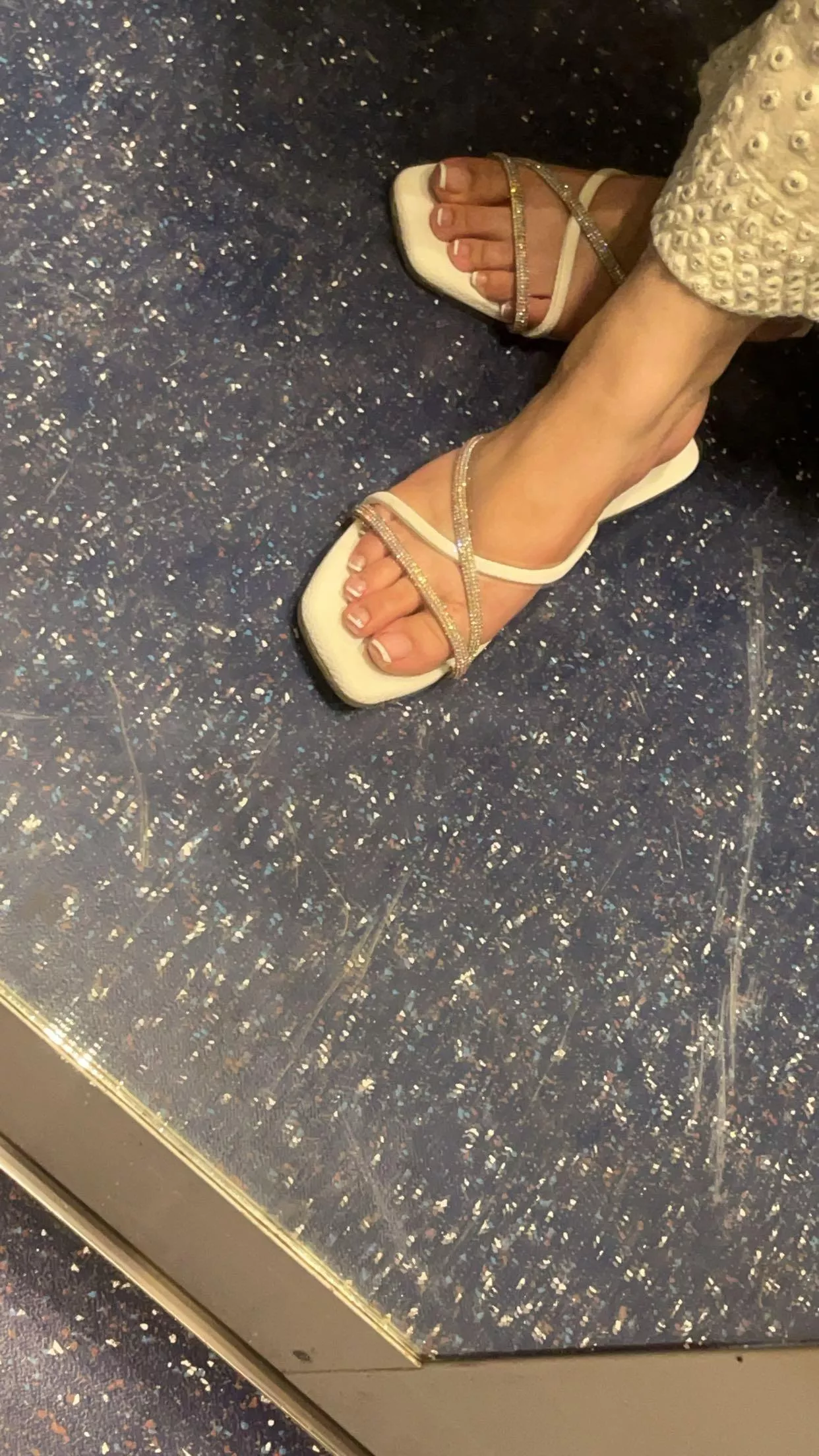 I need a new pedicure 😭 give me some suggestions #feet