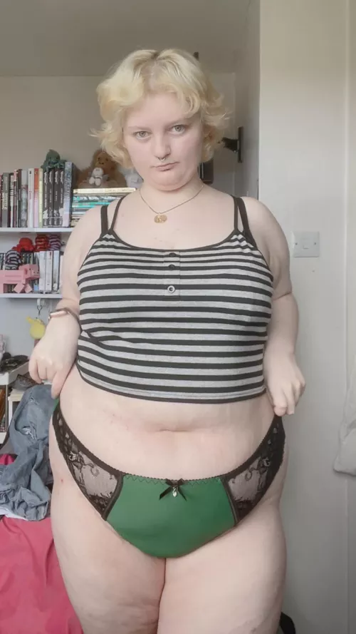 i need to post these green panties more!! they look so good on me hehe