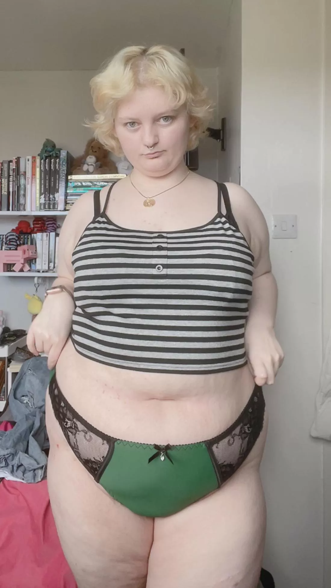 i need to post these green panties more!! they look so good on me hehe