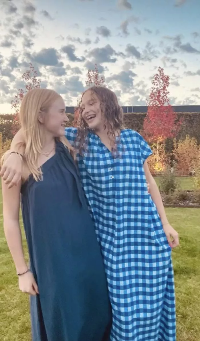 I need to see cum on my face or my friend