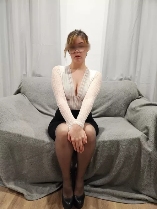 I start a reception job tomorrow, is this too risqué? 