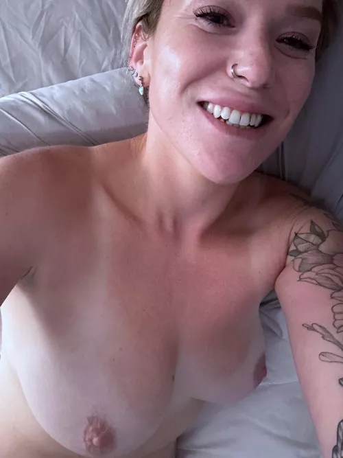 I used to be embarrassed of my titties..but now they make me happy 😜🥰