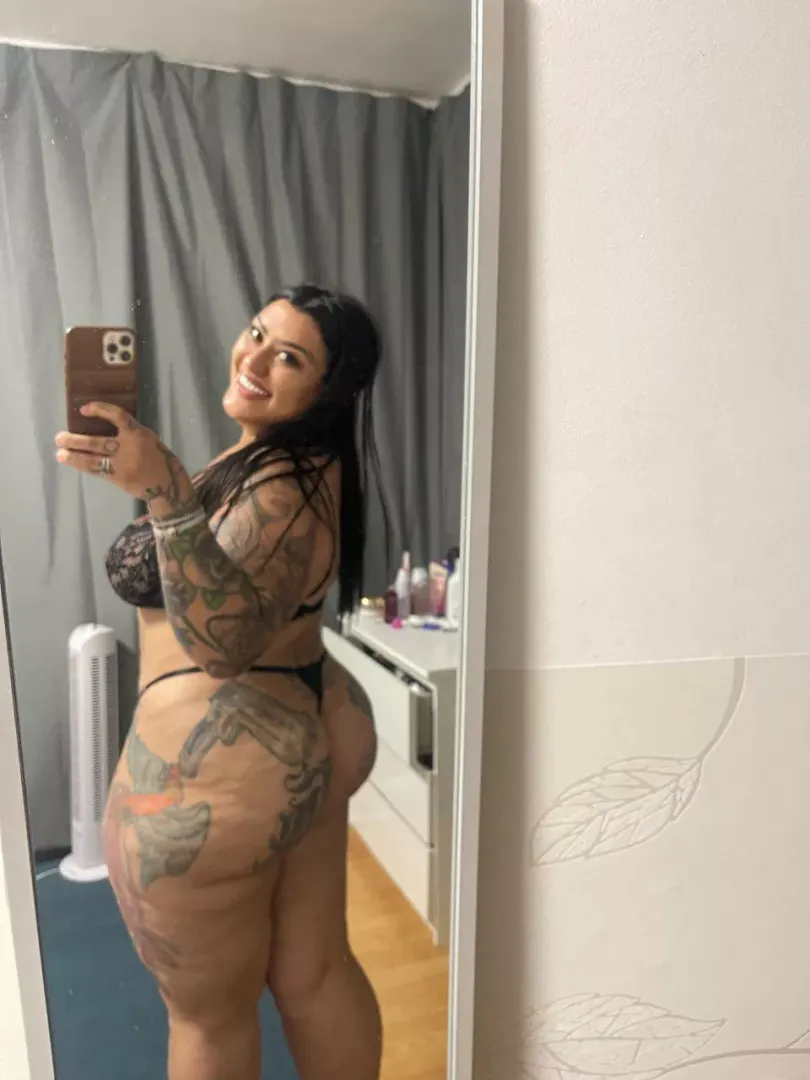 I want you to spray my tits with your warm cum
