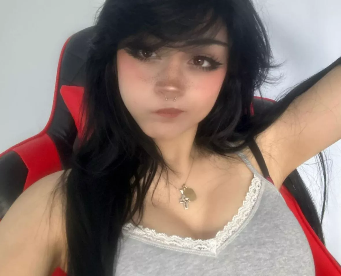 If nobody sends you nudes, would you like to receive mine?
