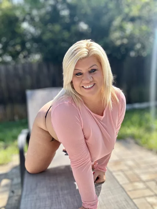 I'm alone outside waiting for you in the backyard.