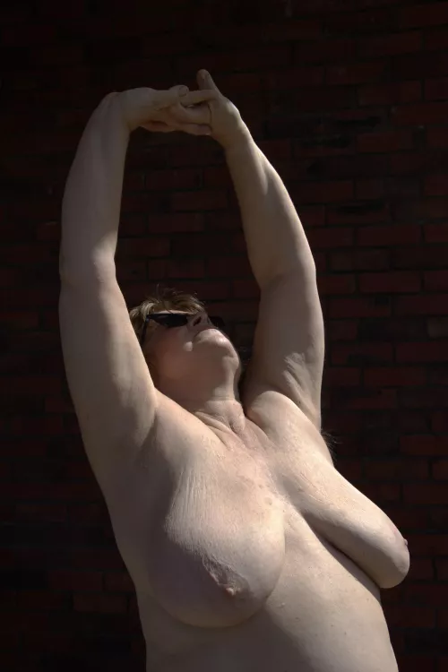 In my younger days, close to 50 years ago, my boyfriends would advise me to lift my arms to make my boobs look pert and shapely when they photographed me in nude. Here I am applying the same rule, and I guess at some point that rule is not entirely valid