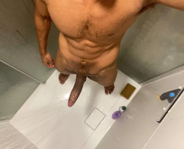 It’s long but a good femboy would swallow it all 