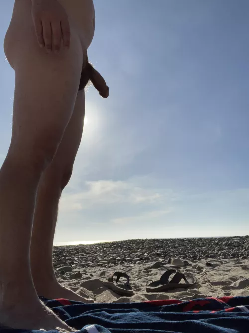 Look forward to the beach 