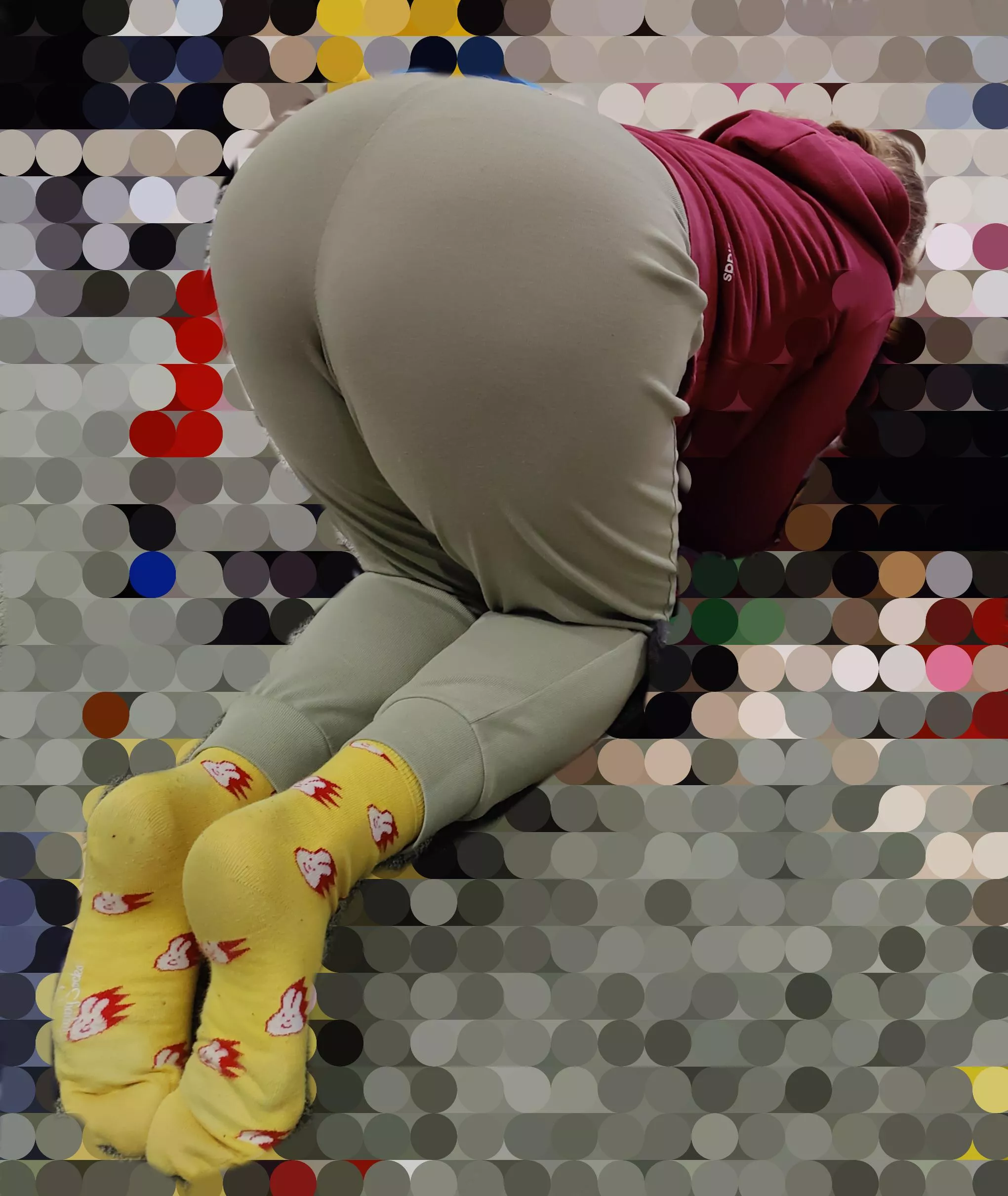 Milf ass wants you to take them off