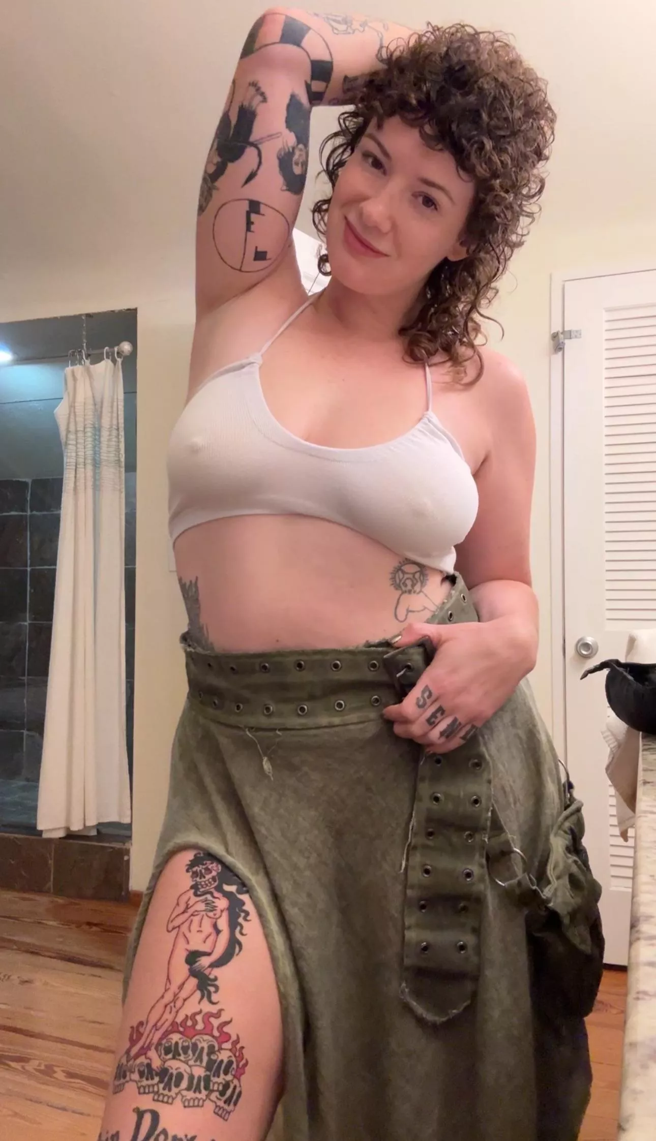 Mommy is ready to play ❤️‍🔥 Available now to make you leak and throb 😈💦 [sext] mommy [dom] VIP [rate] [cam] BG [vid] spit squirt [fet] 