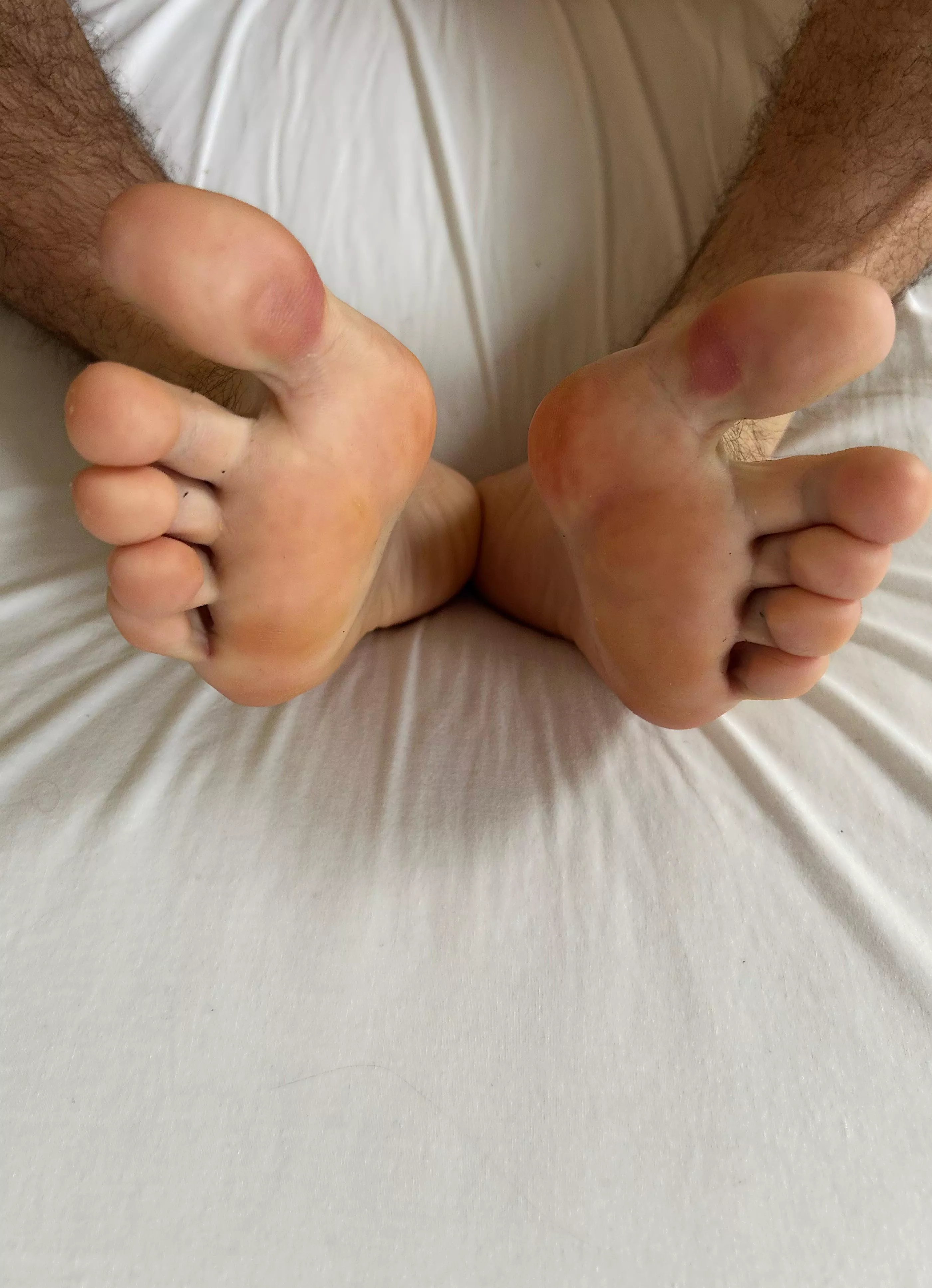 Morning twink soles and toes for y’all 😈