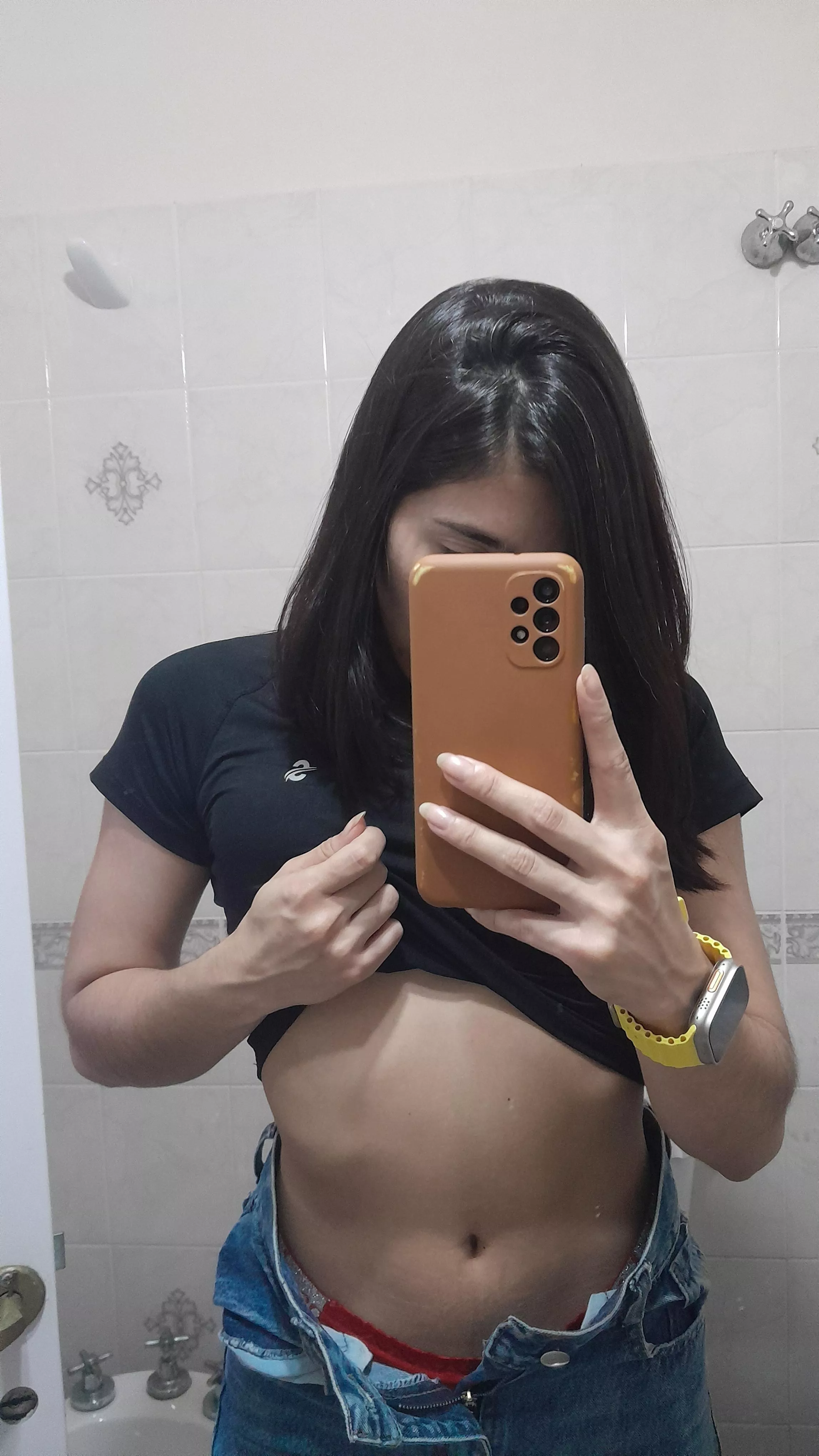 My sexy belly button is ready to play 