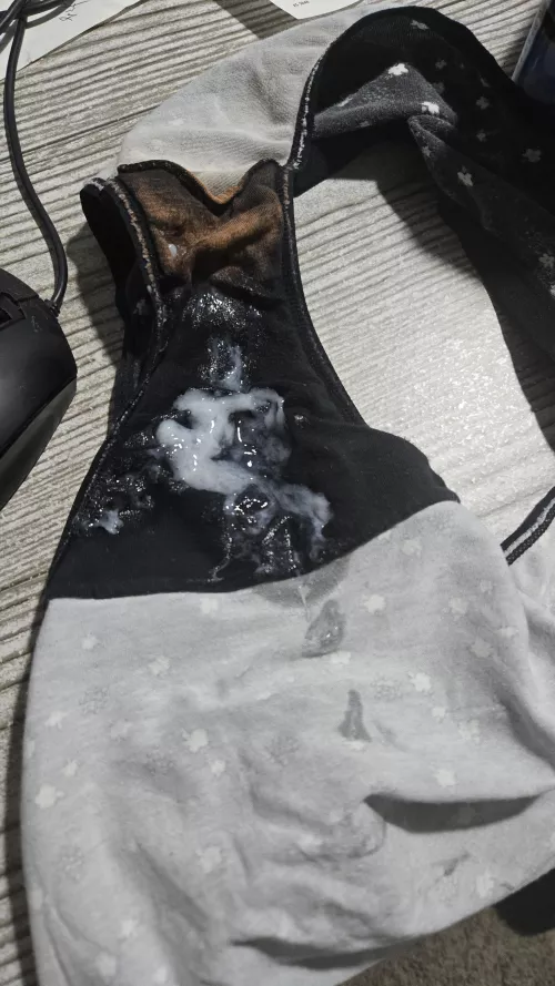 My wife wore these a couple days later and didn't realize until I showed her this picture