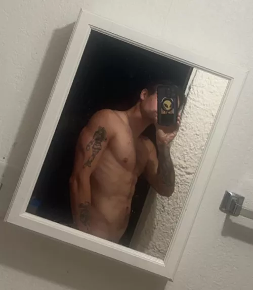 new here! dont be shy🫣🖤