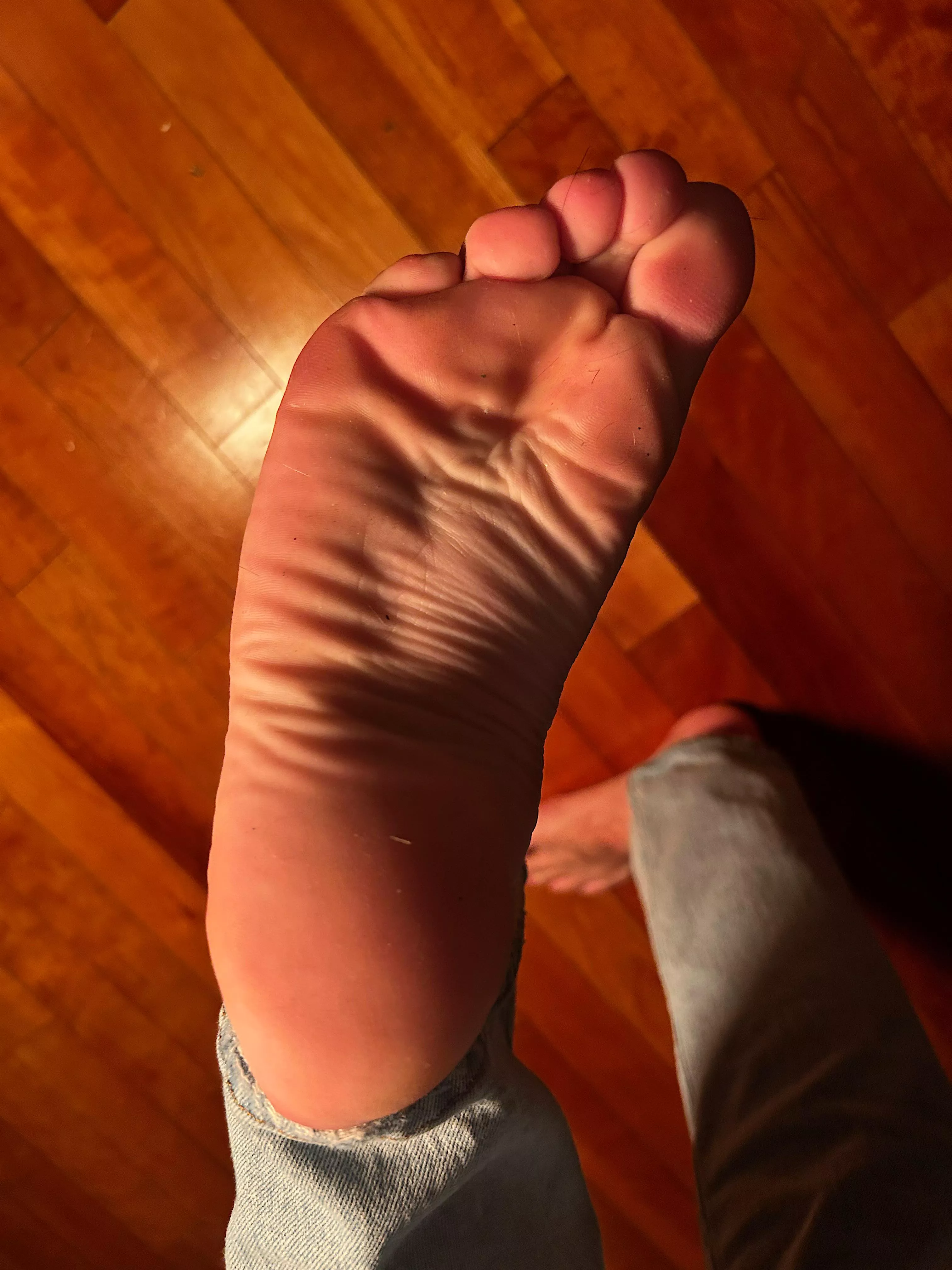 Noticed that you guys really enjoy my soles. Voila, here’s more 😏