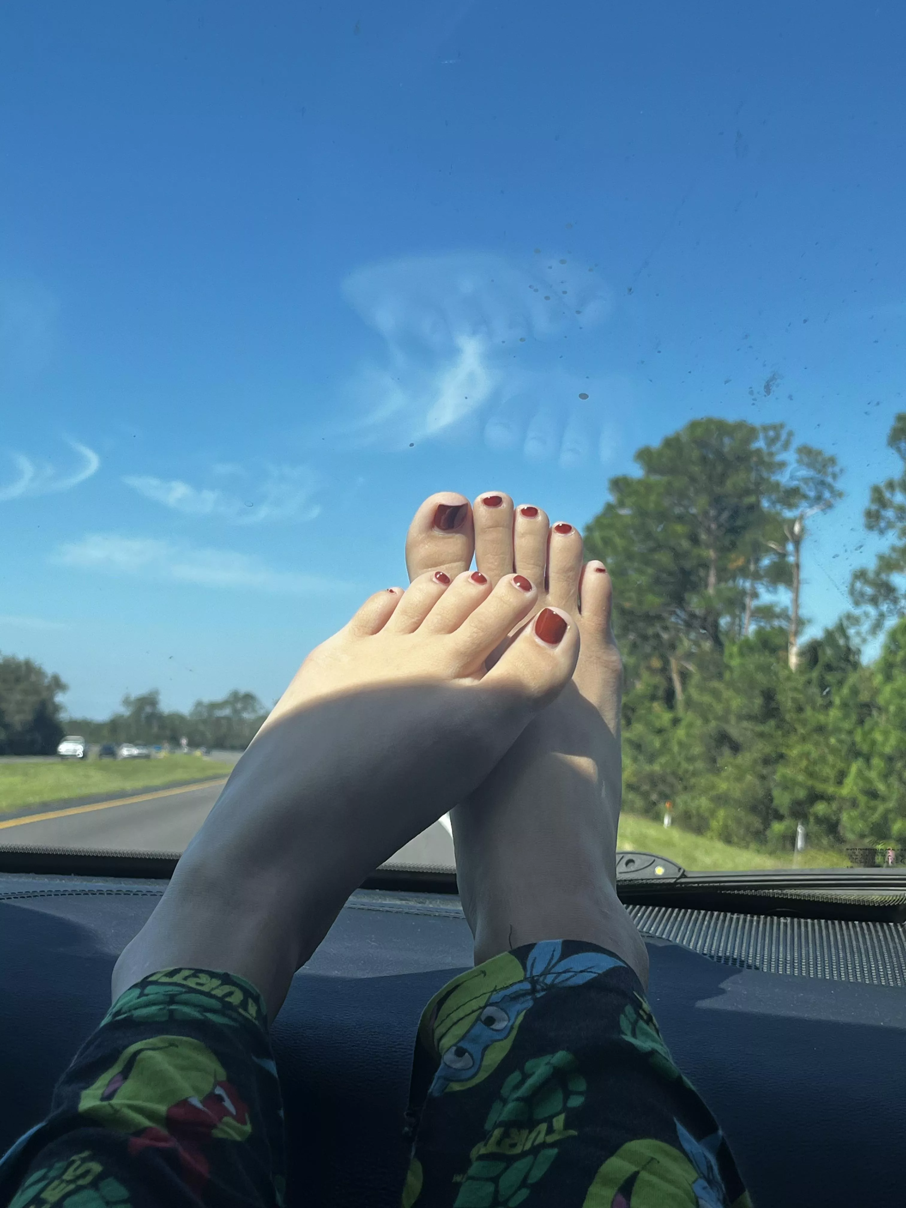 [oc] aren’t my feet so cute? 🤭
