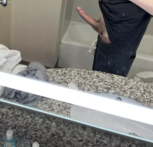 (Oc) Hotels are perfect for dick pics