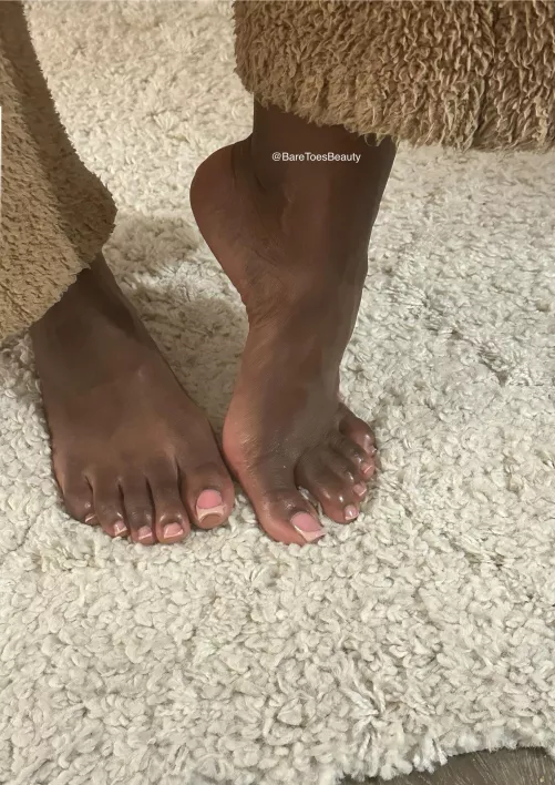 Oiled strong feet