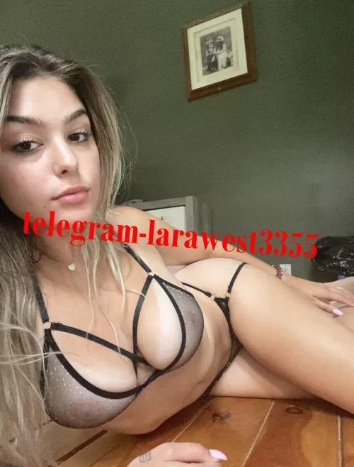 Perfection doesn't require clothes, especially if it's perfect boobs 🥰
