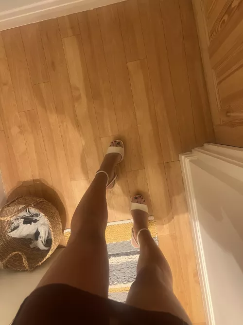 Rate my legs 1 to 10 🔥