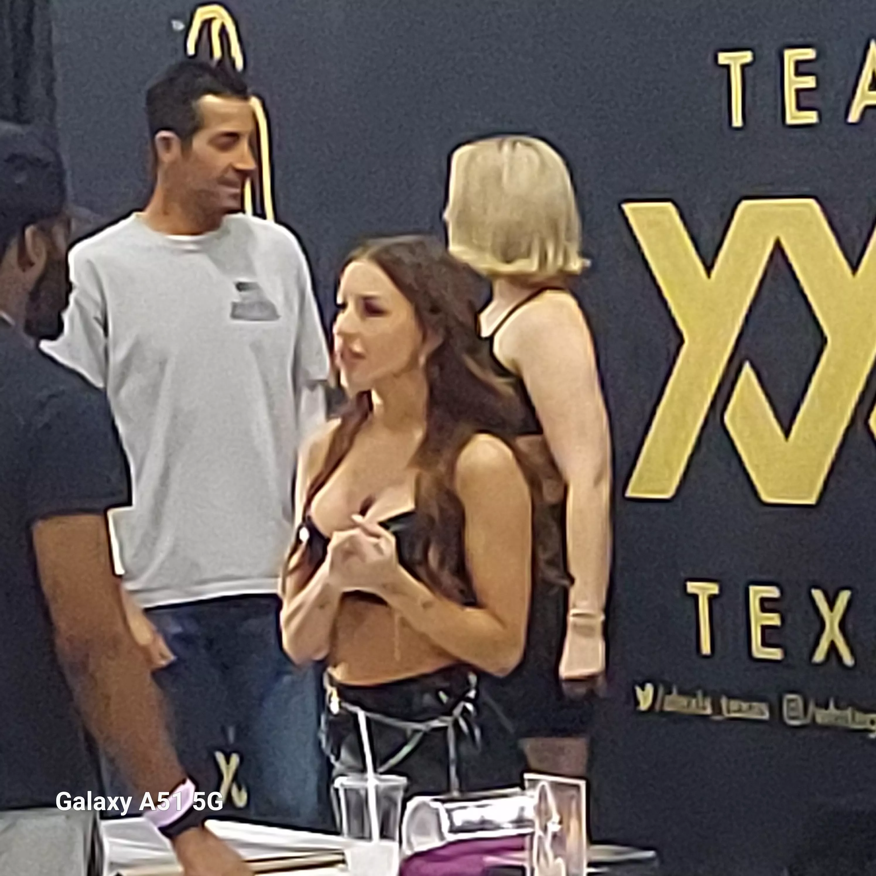 Saw Lexi at Njexxxxotica today.