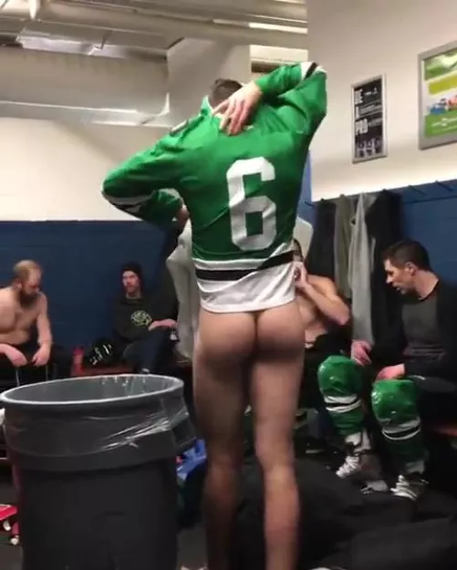 Short but sweet video of a hockey player getting naked. (Linked in comments). Gotta agree with the clothed guy at the end, 