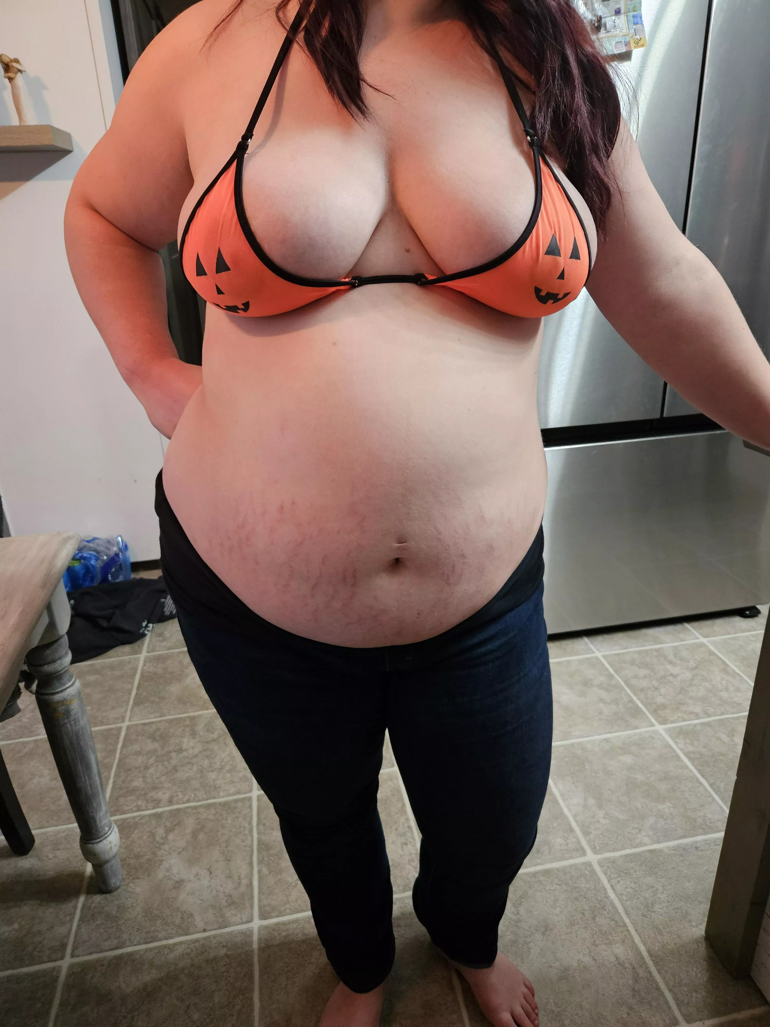 Sneak peak of my new bikini set! 