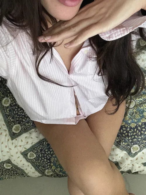 sometimes all you need is a Spanish girl to chat 