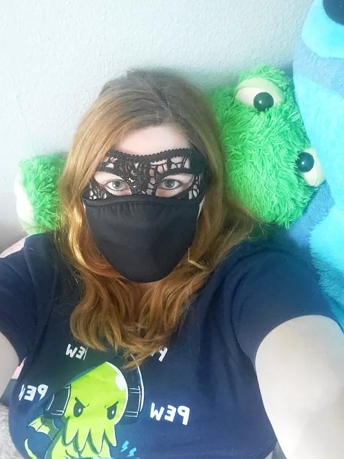 Stitch and frogs - I love 'em both