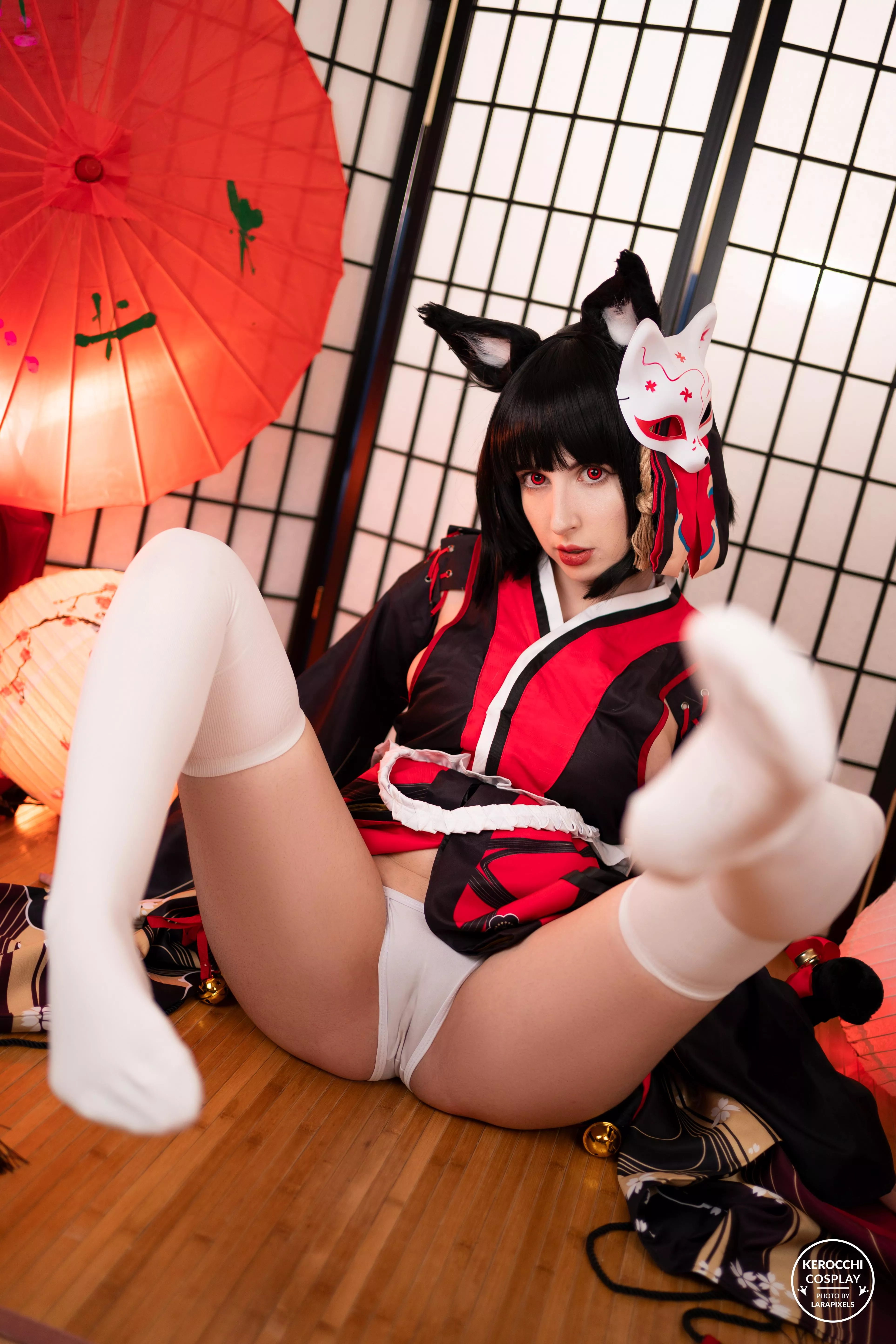 Sweet catgirl Yamashiro shows panties and nylons - Kerocchi cosplay :3
