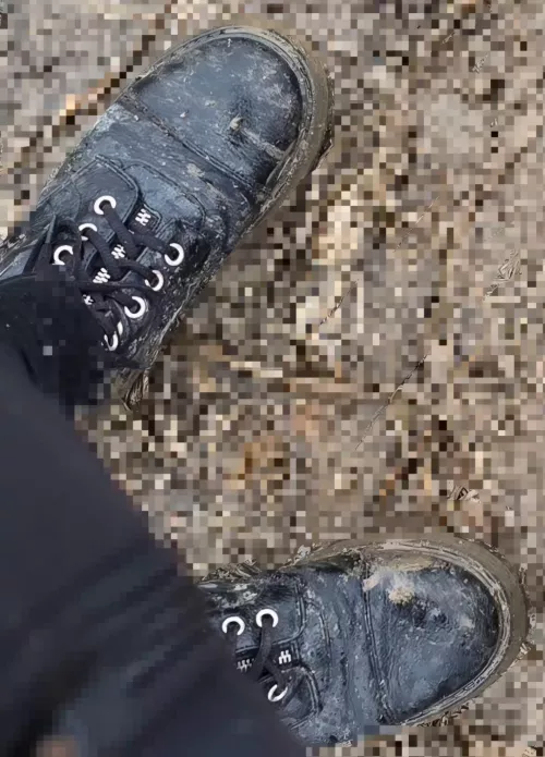 Tell me how bad you wish to lick my boots clean mutt