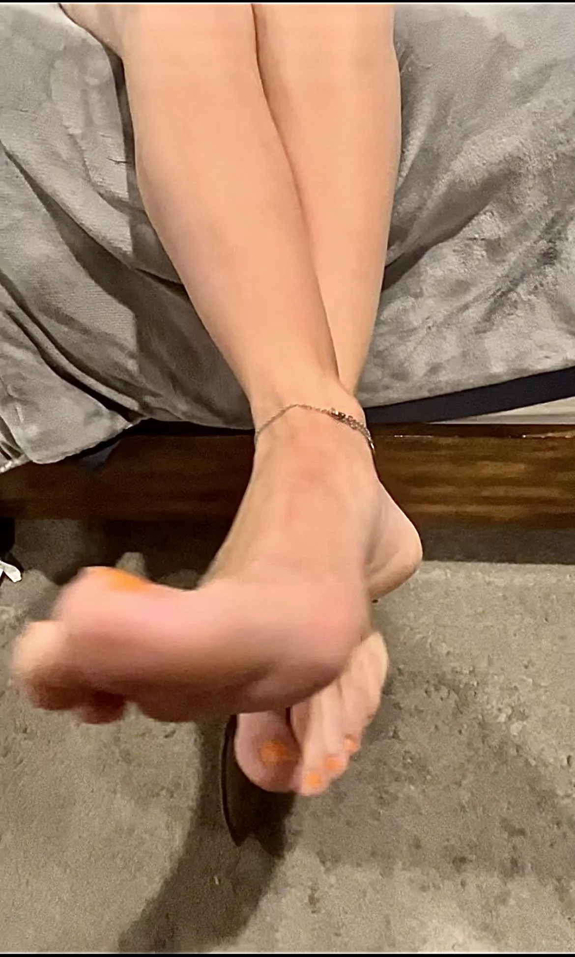 Ten toes right where you want them. 😋