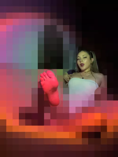 Thank me for letting you look at my soles