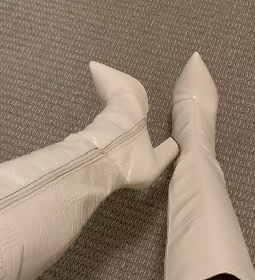 these are perfect for kicking losers in the balls with 🤍