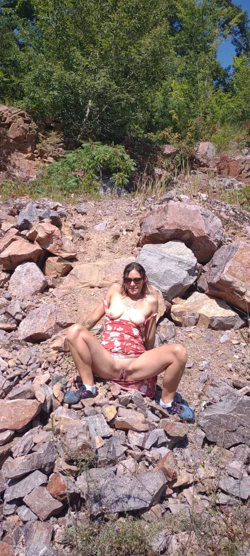 Try to flash my pussy hole