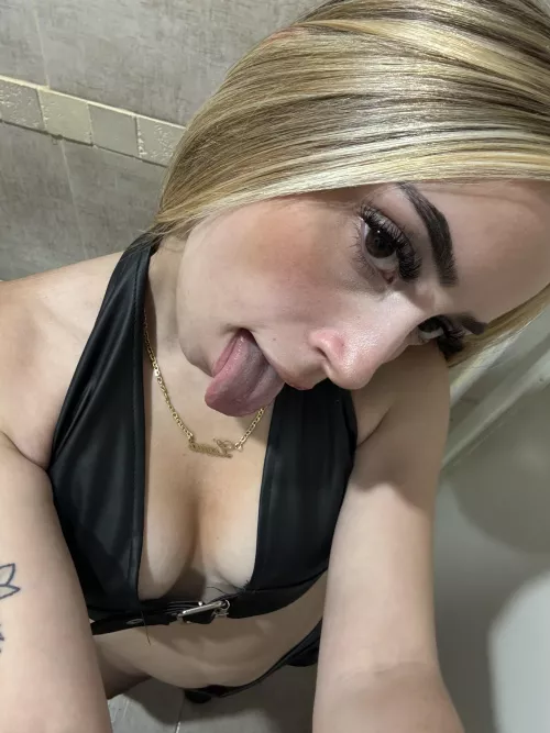 use your tongue to play with my tits