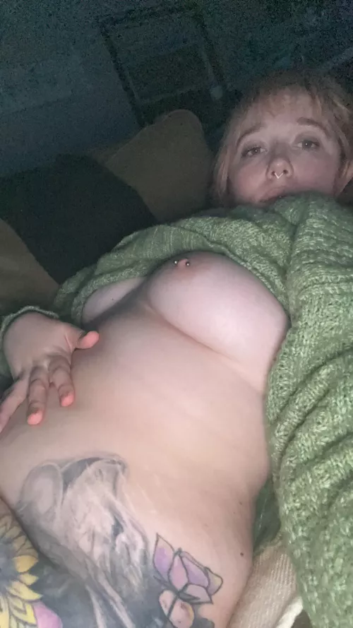 Want me to spread my legs 🫣