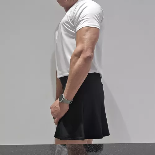 Who else wears a skort to workout?