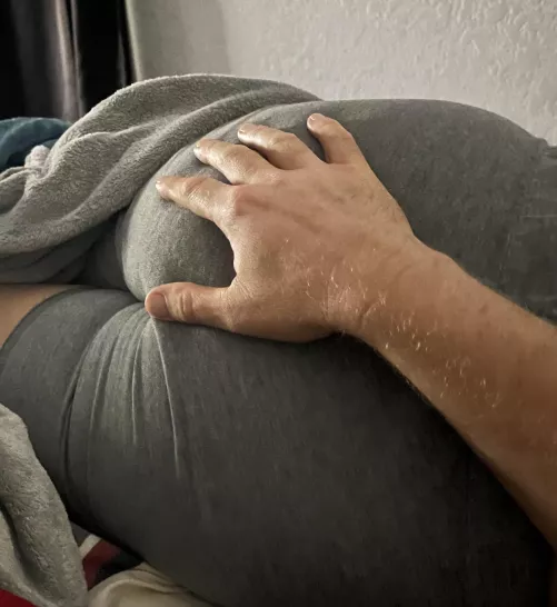 Who’s next? Woke up so horny 😍🍑🍆