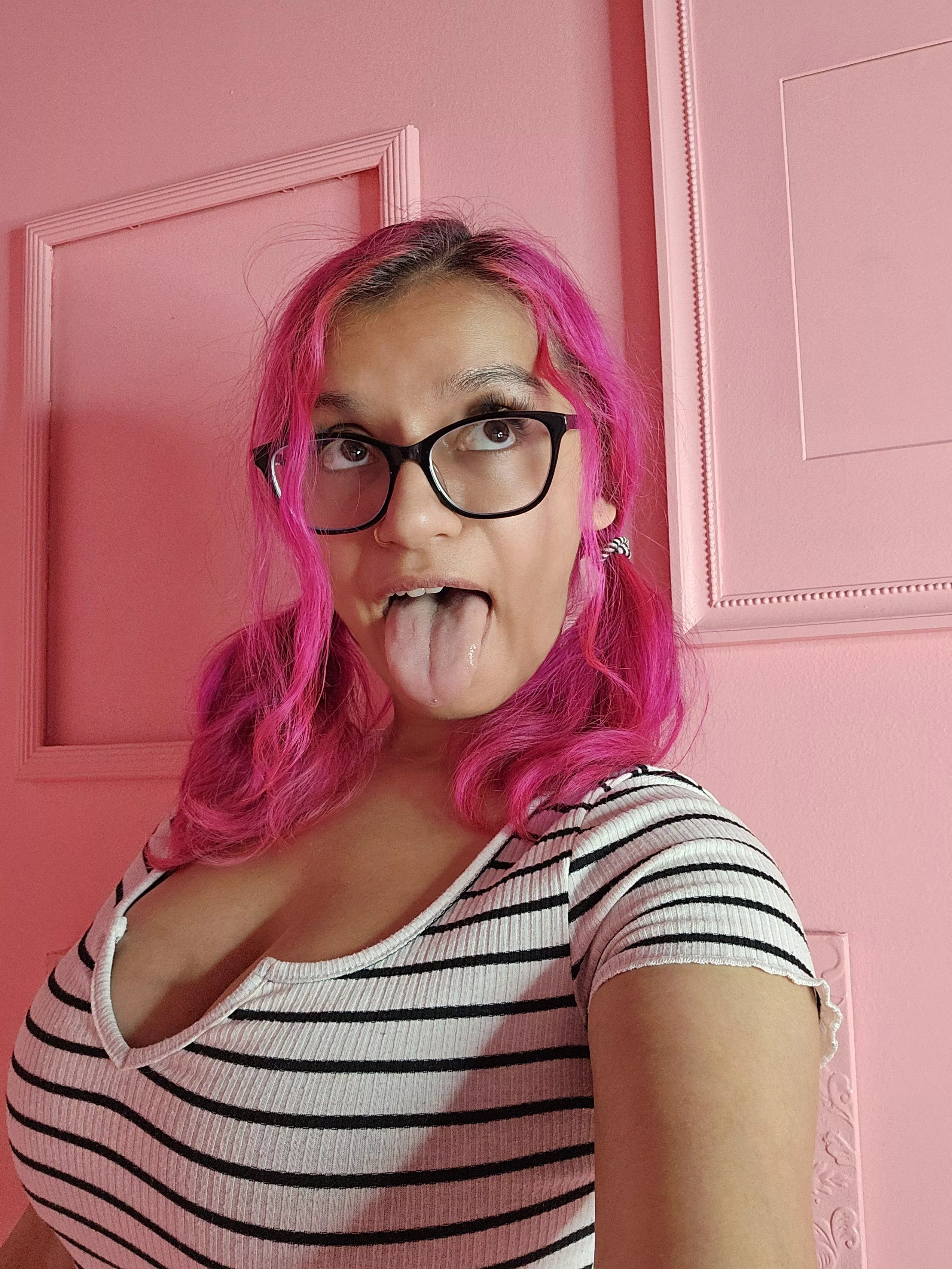 Wont you please help a needy girl out