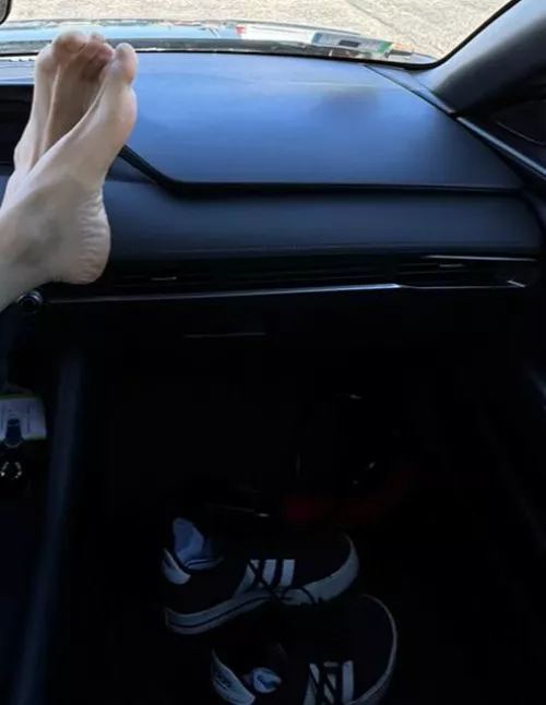 You think pedestrians are enjoying the view? 