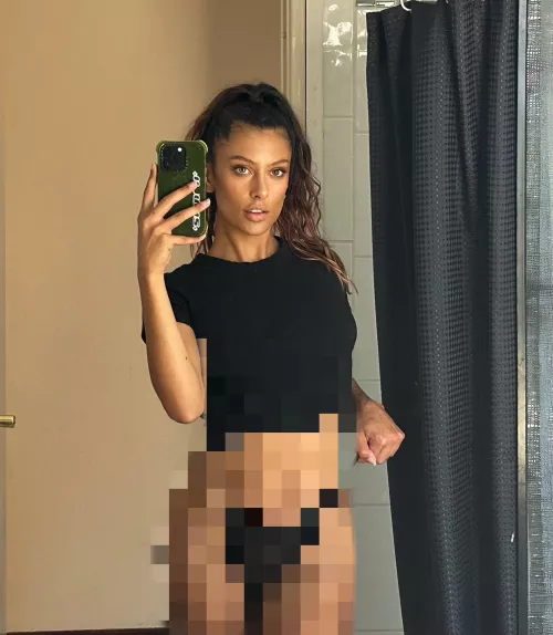 You wanna play a little game with Mommy? 