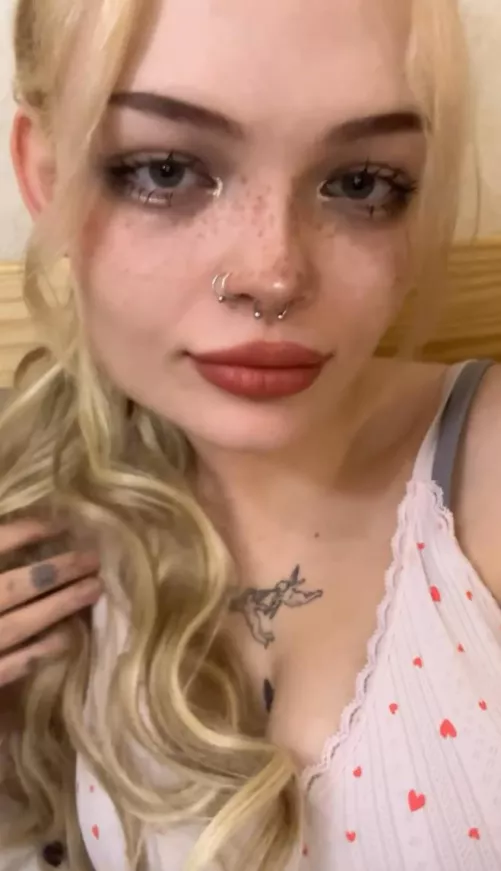 Your brand new pretty little British obsession ๐ฅน๐ฐ show me how badly u want me bitchboy <3