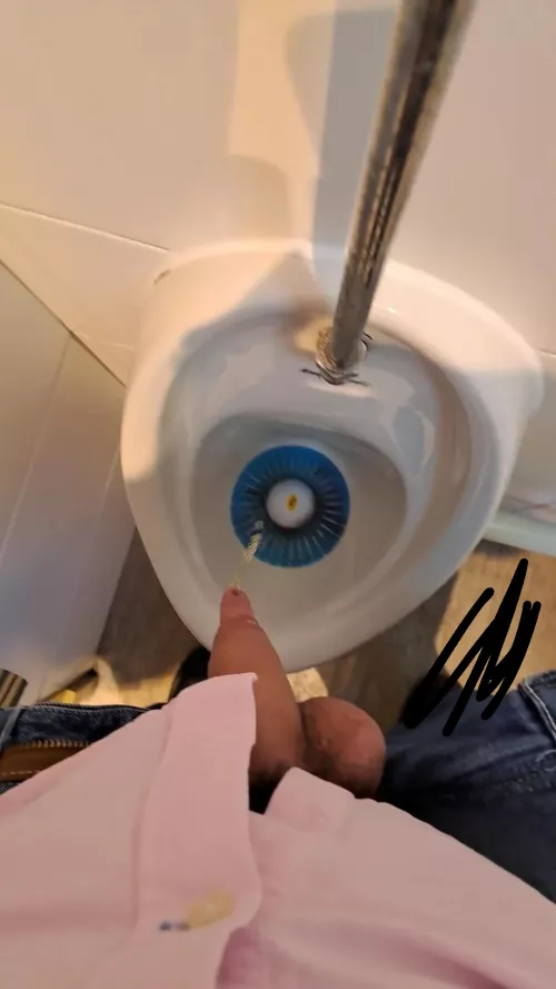 19 yo lad into piss and public play... what would u do me if you saw me at a urinal like this ;)