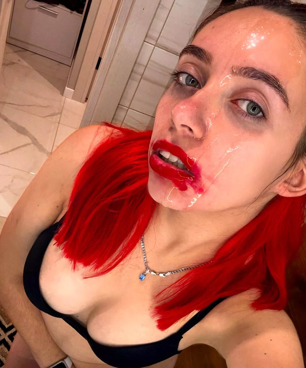 1st 100 commenters get my hot pics
