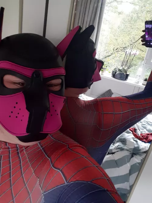 2 different angles of spiderpup 