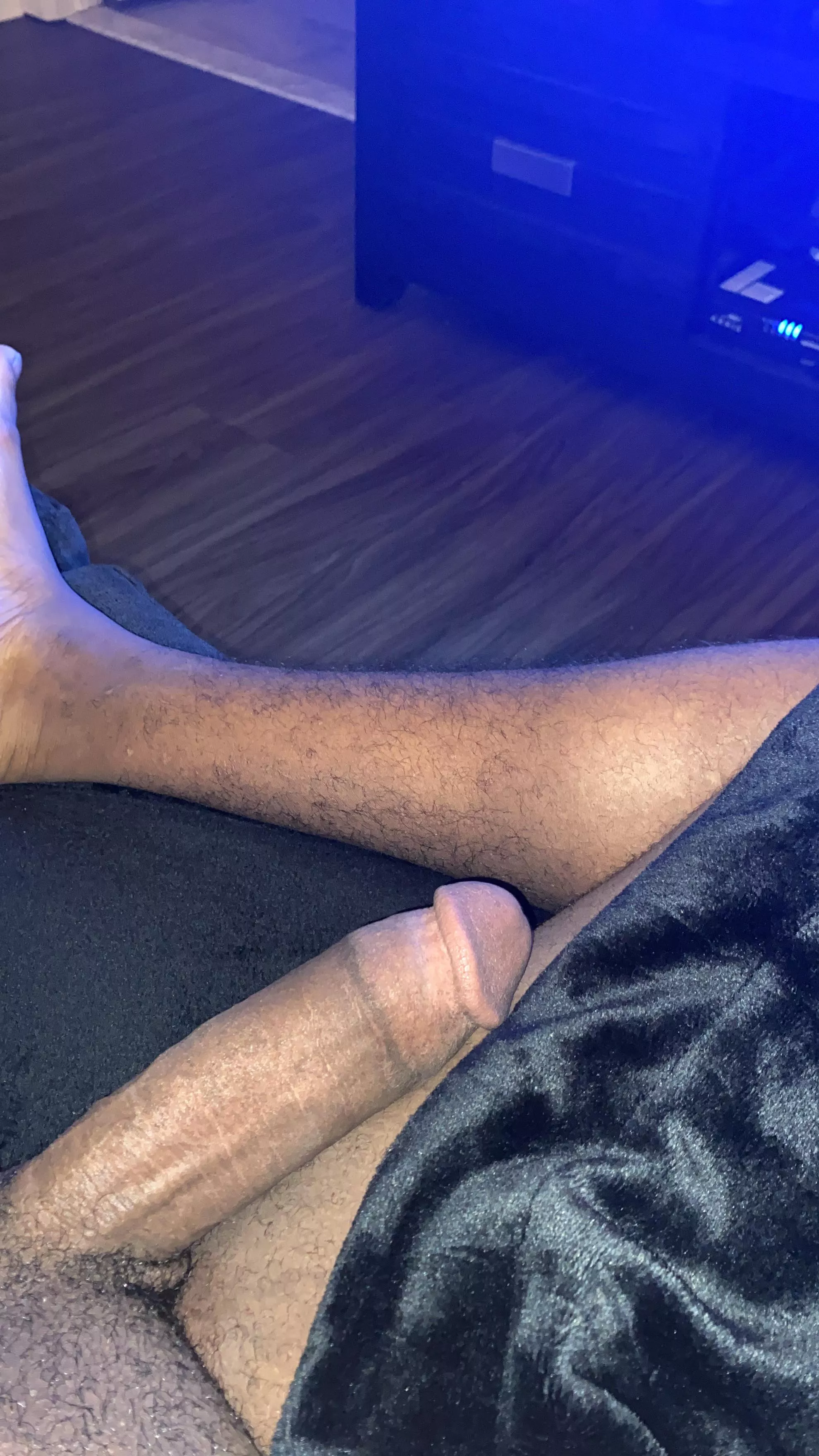 27[m4FTM] looking for friends and fun! 