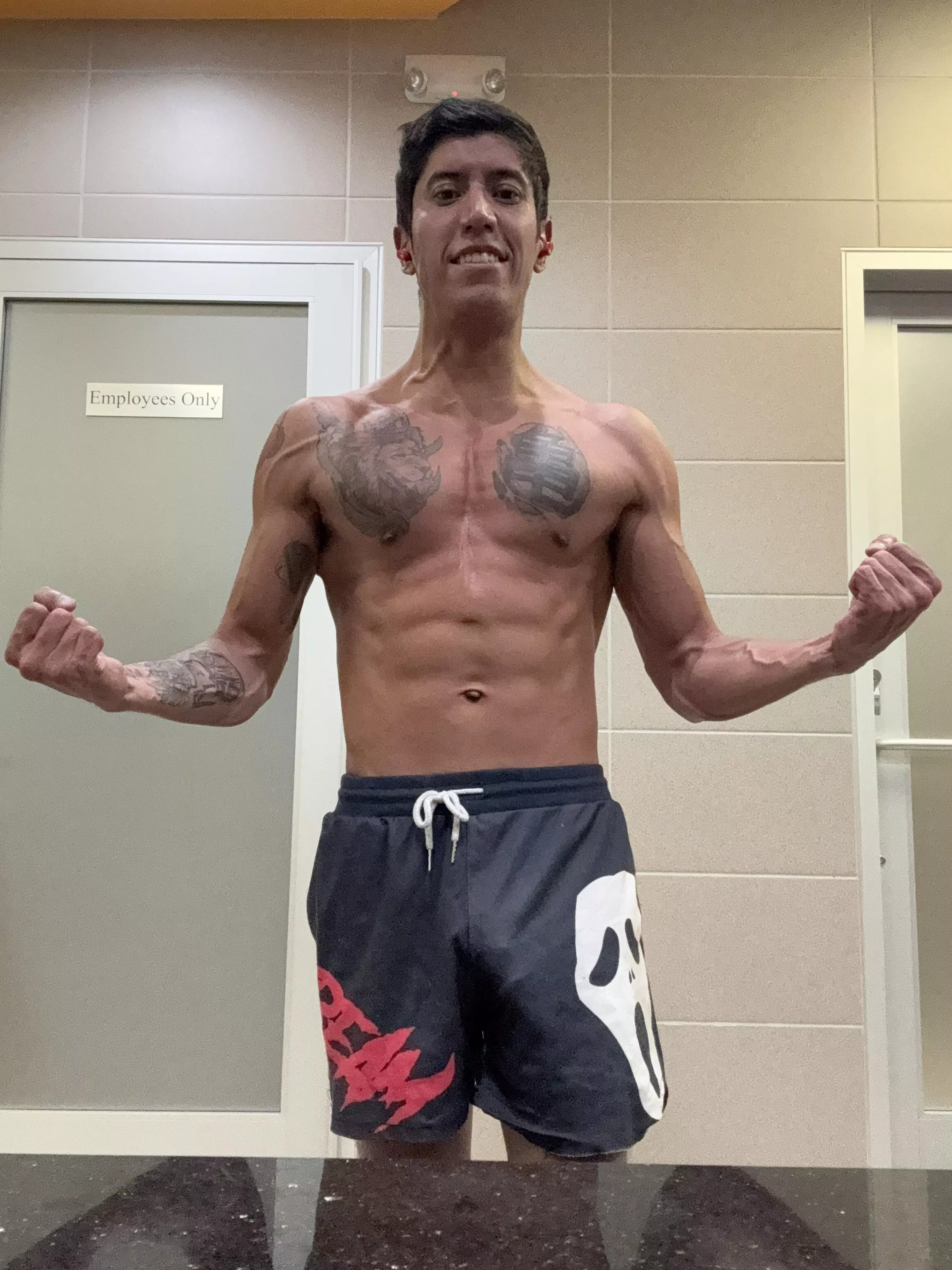 30[M4F] early morning fun . Live in Denton can host or travel . Love bbws