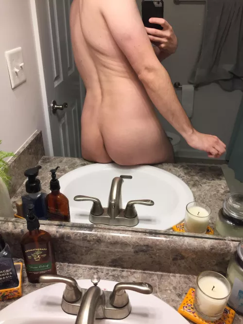 [31] bi bottom. I’ve already one fwb, why not another 😉 