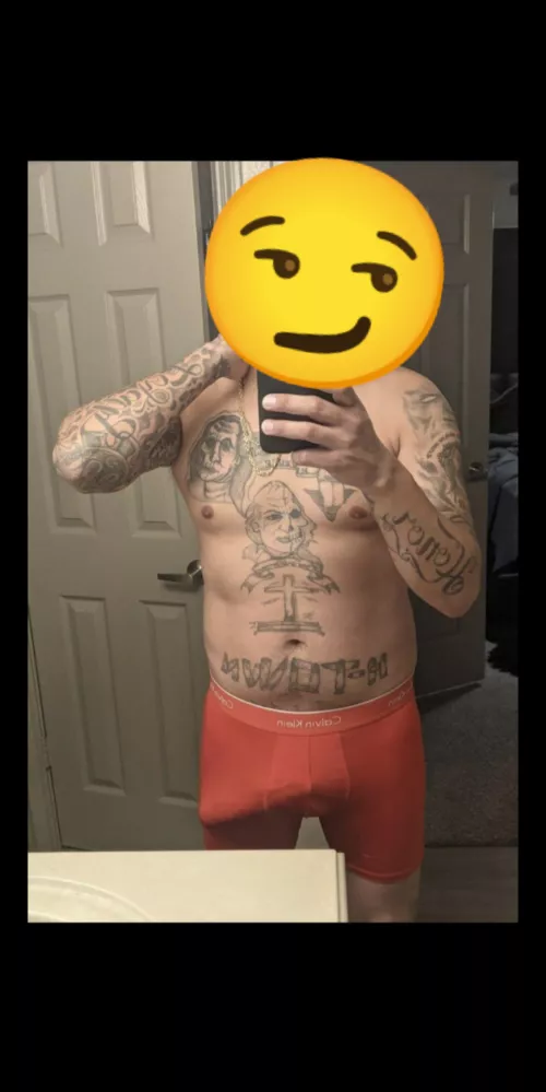 32 [M4F\MF] new to the area 